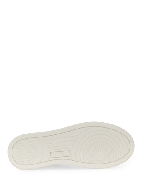 "MEDALIST LOW" SNEAKER