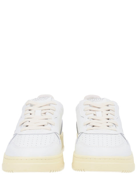 "MEDALIST LOW" SNEAKER