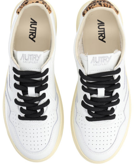 "MEDALIST LOW" SNEAKER