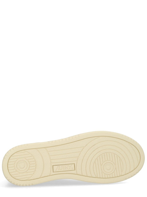 "MEDALIST LOW" SNEAKER