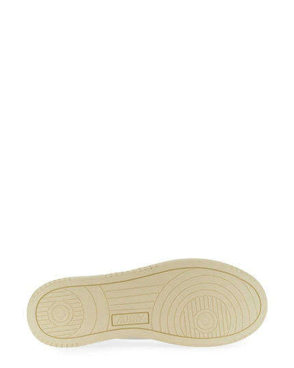 "MEDALIST LOW" SNEAKER