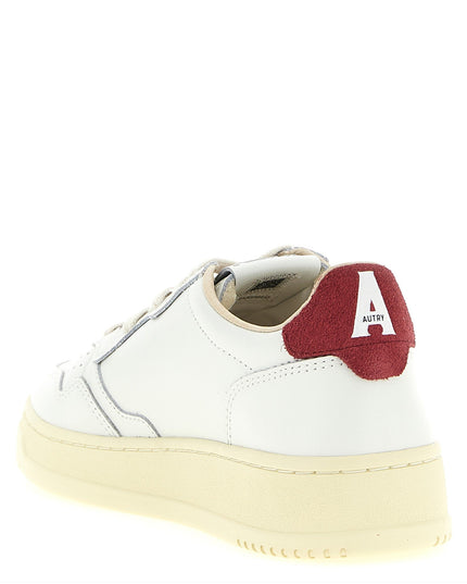 Autry | Medalist Low Sneaker | Weiss-Bordeaux | Herren