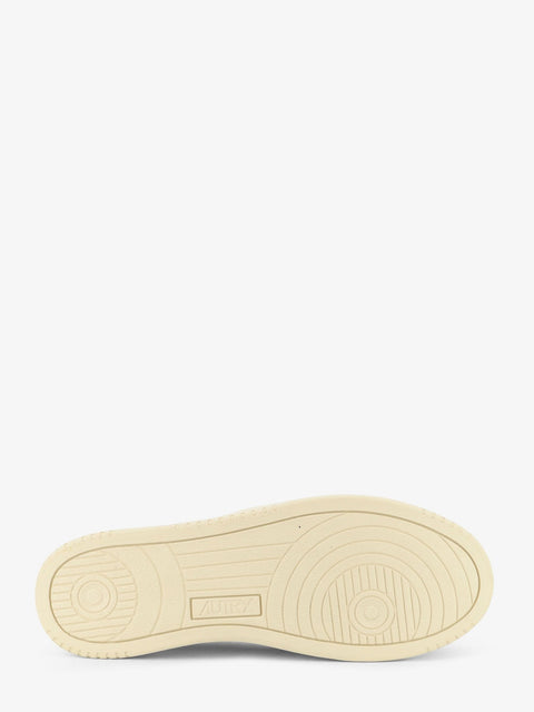 Medalist Low