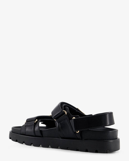 Mellow leather sandals with metal logo on the side