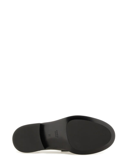 MOCCASIN WITH CLAMP