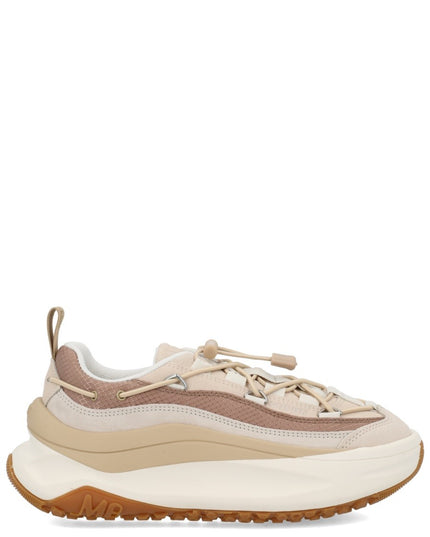 "MOON247" SNEAKER