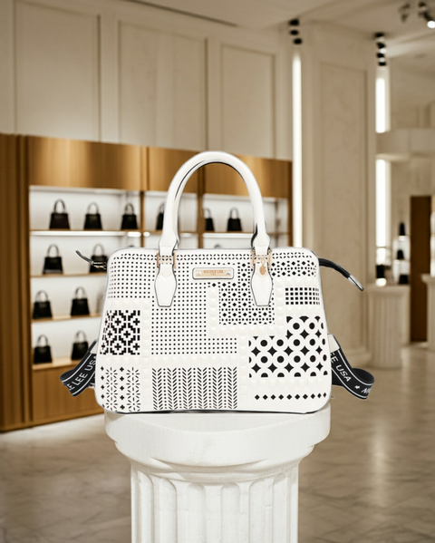 Kuppeltasche mit geometrischem Lasercut – Weiß