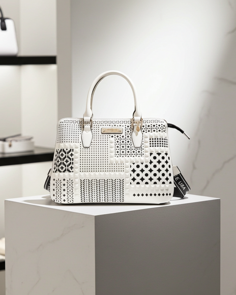 Kuppeltasche mit geometrischem Lasercut – Weiß
