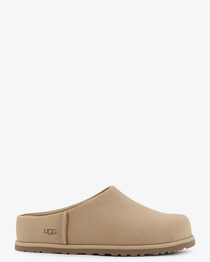 Nubuck sandals with engraved logo on the side