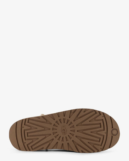 Nubuck sandals with engraved logo on the side