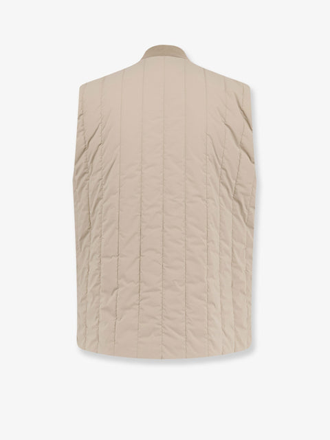 Nylon sleeveless jacket