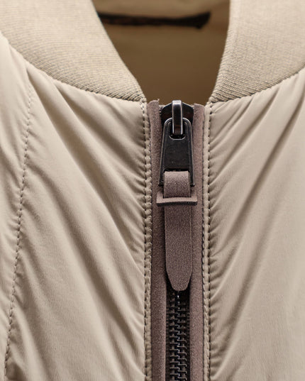 Nylon sleeveless jacket
