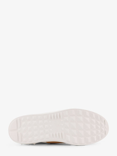Open leather sneakers