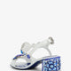 Patent leather sandals with Maiolica print