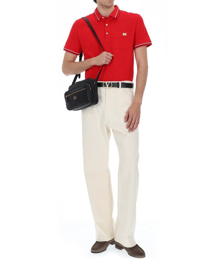 POLO CON PATCH LOGO