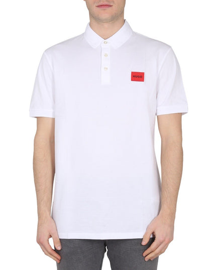 POLO CON PATCH LOGO