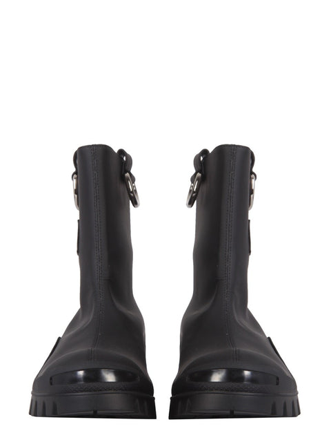 RAIN BOOTS