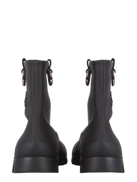 RAIN BOOTS