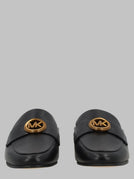 Black / 8½
