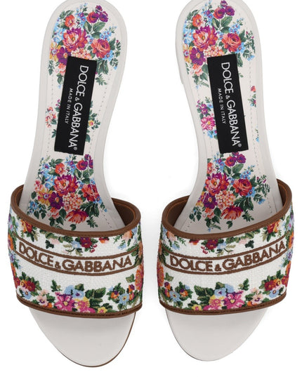 SANDAL WITH EMBROIDERY