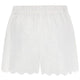 SHORTS CON MOTIVO TRAFORATO