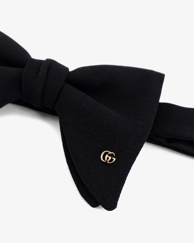 Silk bow tie