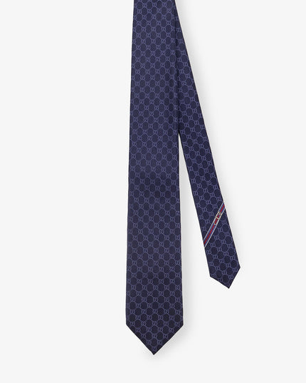 Silk tie