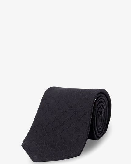 Silk tie