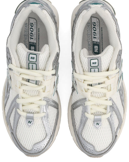 SNEAKER "1906R"