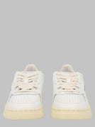 White / 39