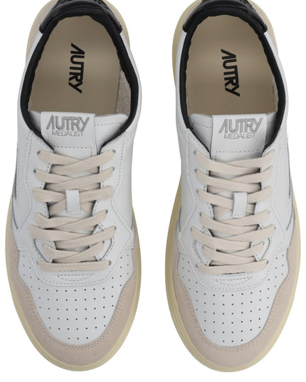 SNEAKER "MEDALIST LOW"