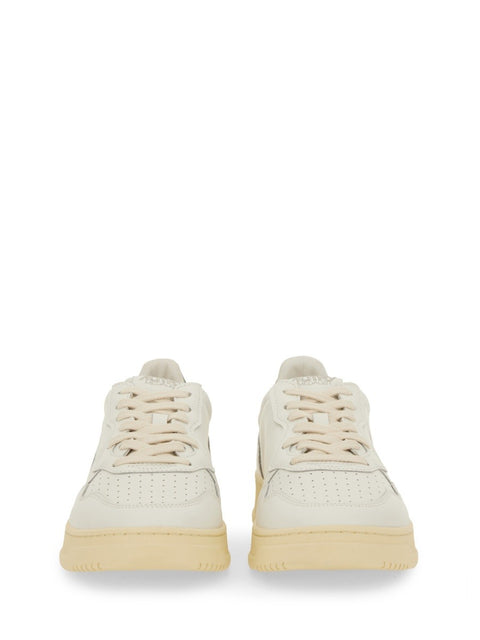 SNEAKER MEDALIST LOW