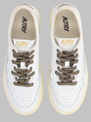 White / 38