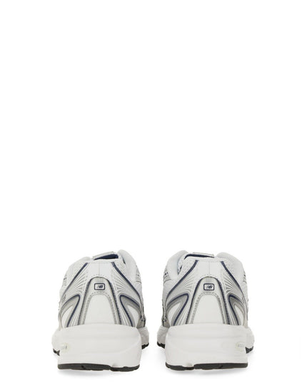 SNEAKER "U740"