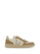 White / 39
