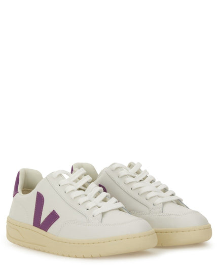 SNEAKER "V-12"