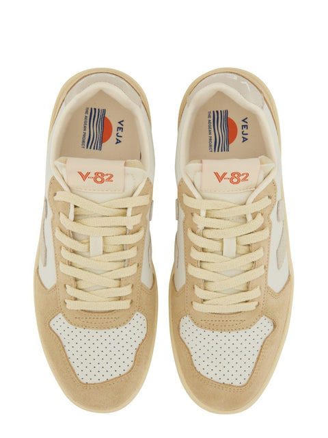 SNEAKER "V-82"