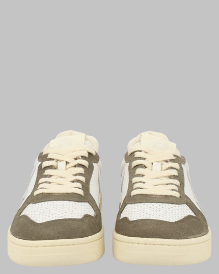 SNEAKER "V-82"