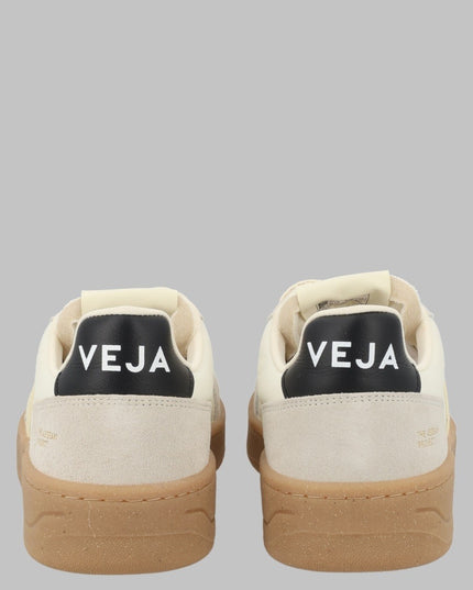 SNEAKER "V-82"