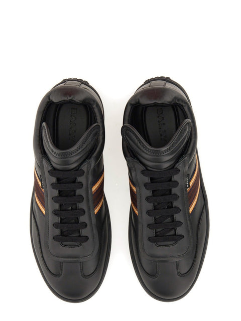 SNEAKER WITH LOGO