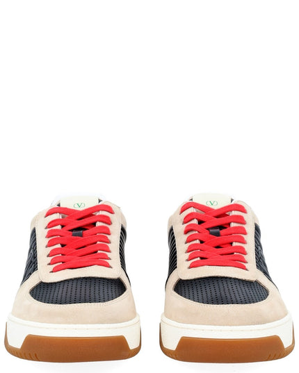 SNEAKER WITH LOGO