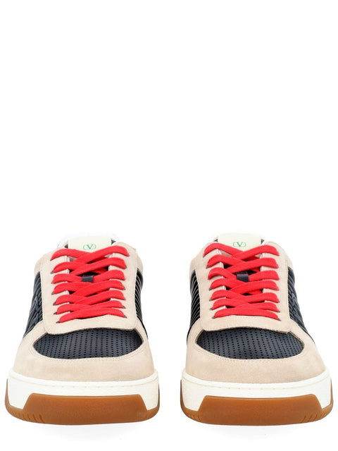 SNEAKER WITH LOGO