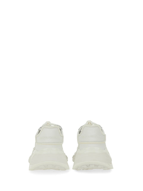 SNEAKER WITH LOGO