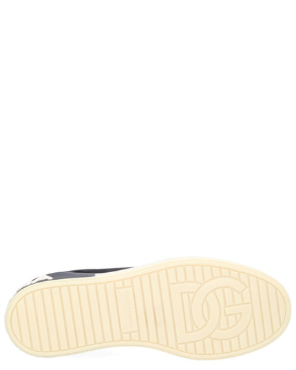 SNEAKER WITH LOGO
