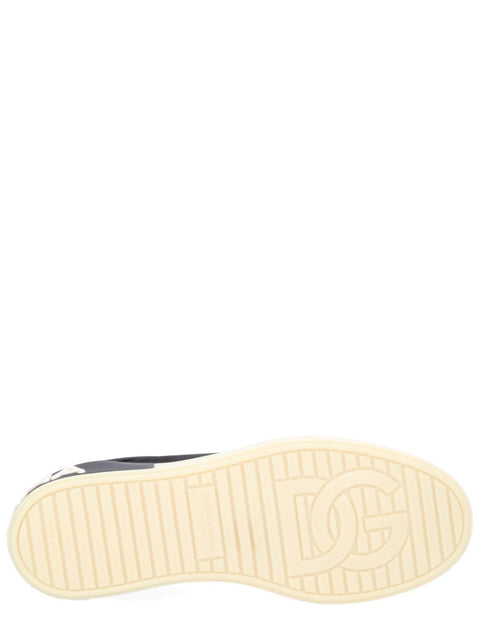 SNEAKER WITH LOGO