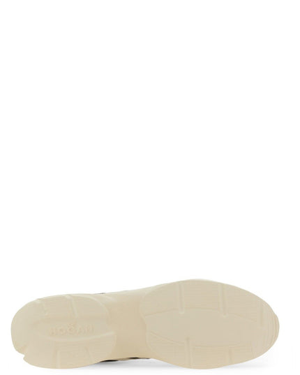 SNEAKER WITH LOGO