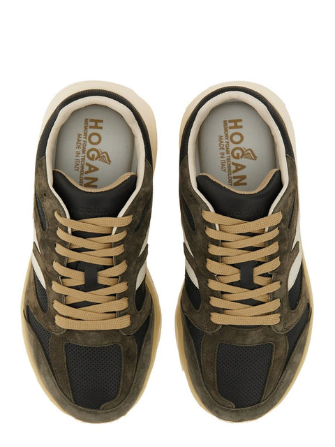 SNEAKER WITH LOGO