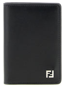 Black / U