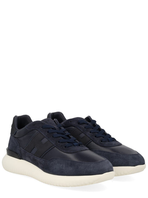 SUEDE SNEAKER