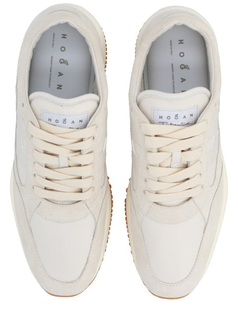 SUEDE SNEAKER